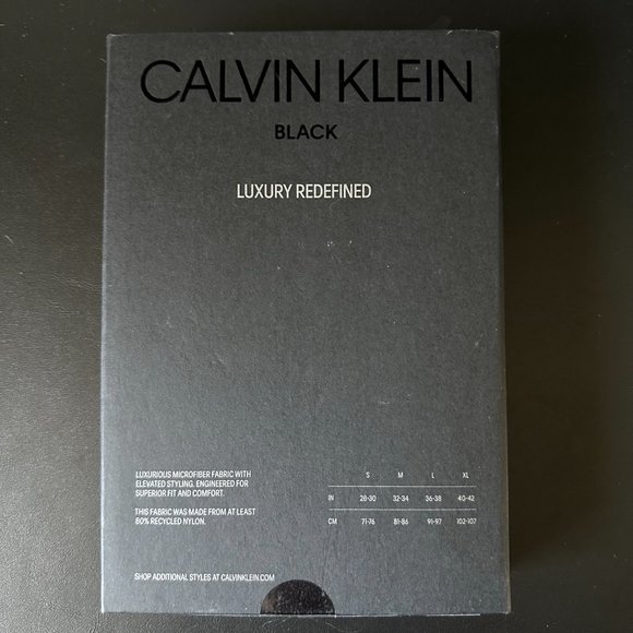 Calvin Klein boxer briefs L NWT - Picture 2 of 2